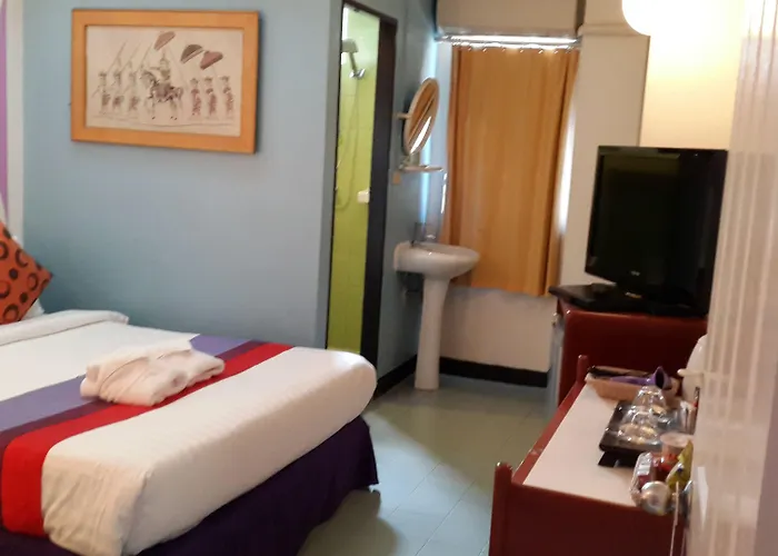 Sawasdee Sukhumvit Hotel 2*
