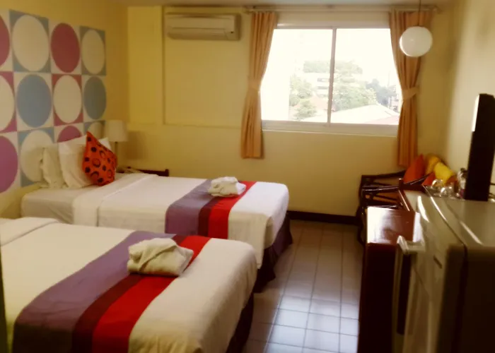 Sawasdee Sukhumvit Hotel 2*