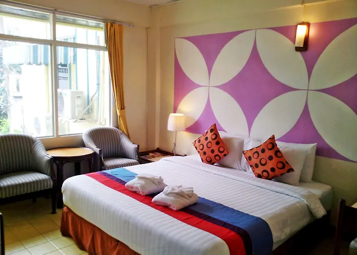 Sawasdee Sukhumvit Hotel 2*