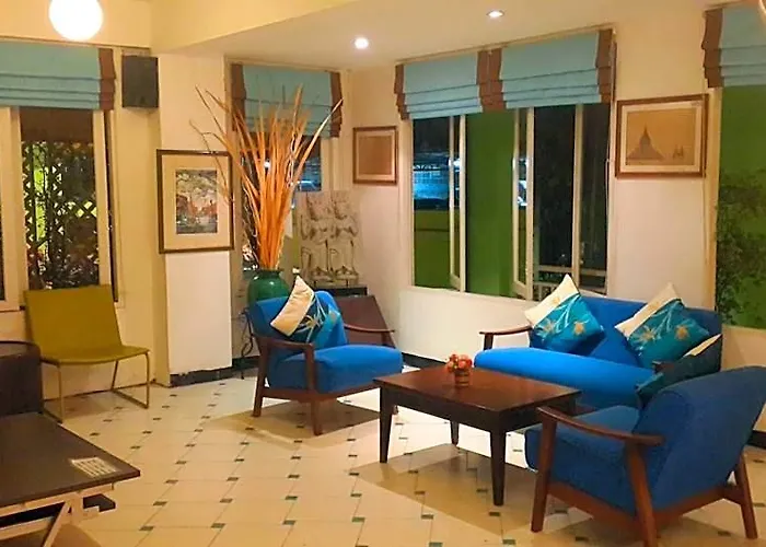 Sawasdee Sukhumvit Hotel